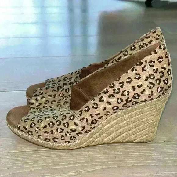 Toms Michelle Neutral Cheetah Peep Toe Wedges sz 9.5 W - Picture 3 of 10
